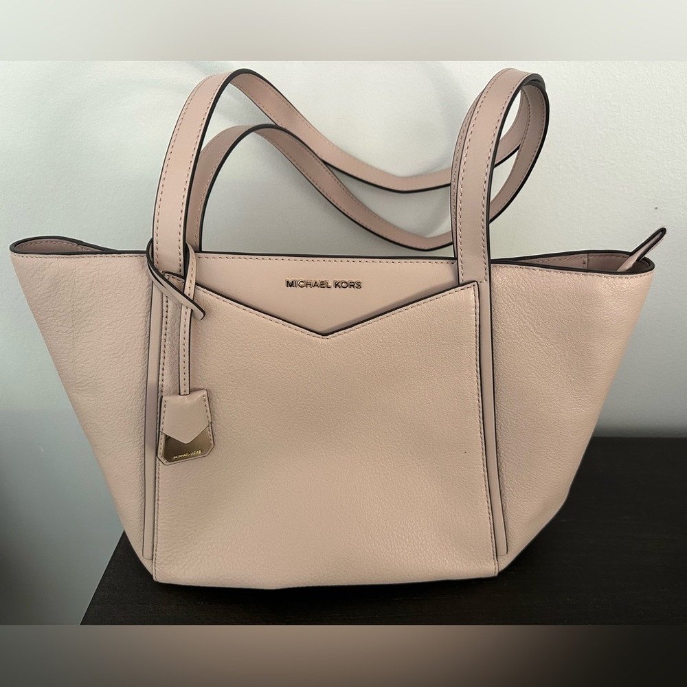 Michael Kors light pink handbag